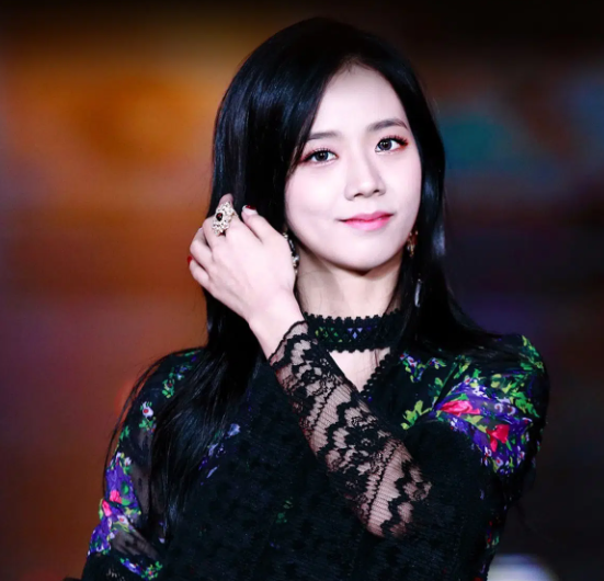 Jisoo Height